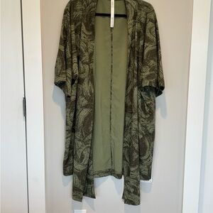 lululemon athletica Olive Green Patterned Kimono Robe